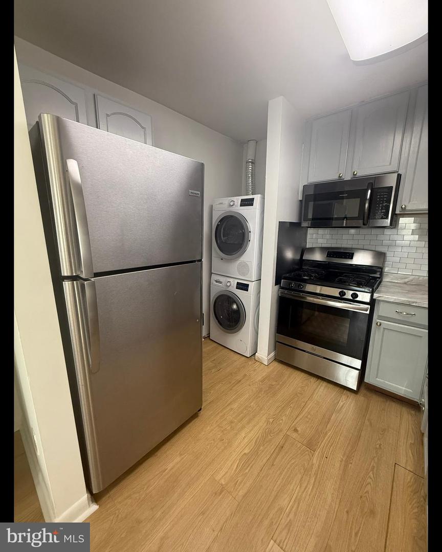 1731 GAINESVILLE ST SE #301, WASHINGTON, District Of Columbia 20020, 2 Bedrooms Bedrooms, 5 Rooms Rooms,1 BathroomBathrooms,Residential,For sale,1731 GAINESVILLE ST SE #301,DCDC2213454 MLS # DCDC2213454