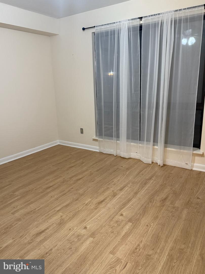 1731 GAINESVILLE ST SE #301, WASHINGTON, District Of Columbia 20020, 2 Bedrooms Bedrooms, 5 Rooms Rooms,1 BathroomBathrooms,Residential,For sale,1731 GAINESVILLE ST SE #301,DCDC2213454 MLS # DCDC2213454