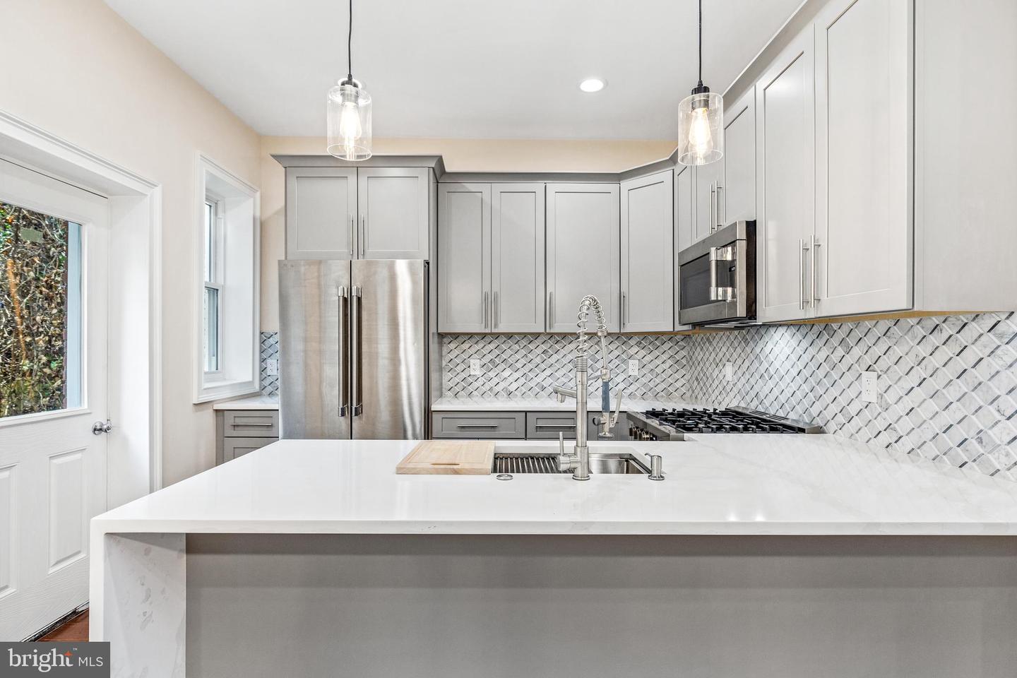 36 U ST NW, WASHINGTON, District Of Columbia 20001, 4 Bedrooms Bedrooms, ,2 BathroomsBathrooms,Residential,For sale,36 U ST NW,DCDC2213456 MLS # DCDC2213456