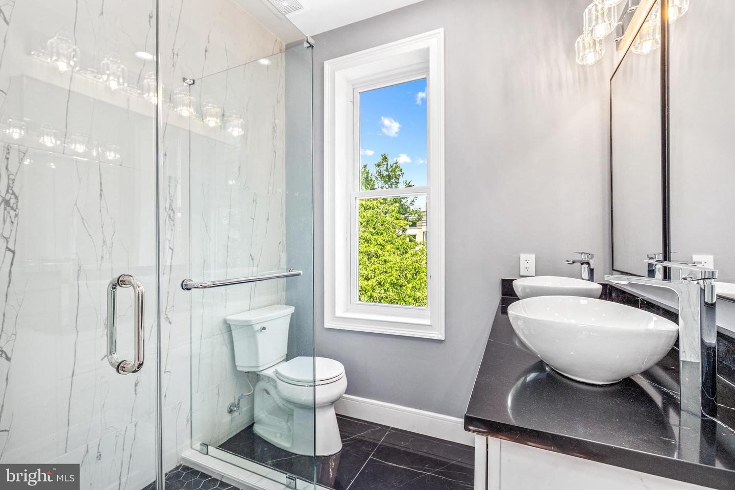 36 U ST NW, WASHINGTON, District Of Columbia 20001, 4 Bedrooms Bedrooms, ,2 BathroomsBathrooms,Residential,For sale,36 U ST NW,DCDC2213456 MLS # DCDC2213456