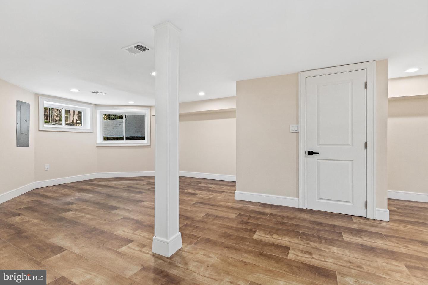 36 U ST NW, WASHINGTON, District Of Columbia 20001, 4 Bedrooms Bedrooms, ,2 BathroomsBathrooms,Residential,For sale,36 U ST NW,DCDC2213456 MLS # DCDC2213456