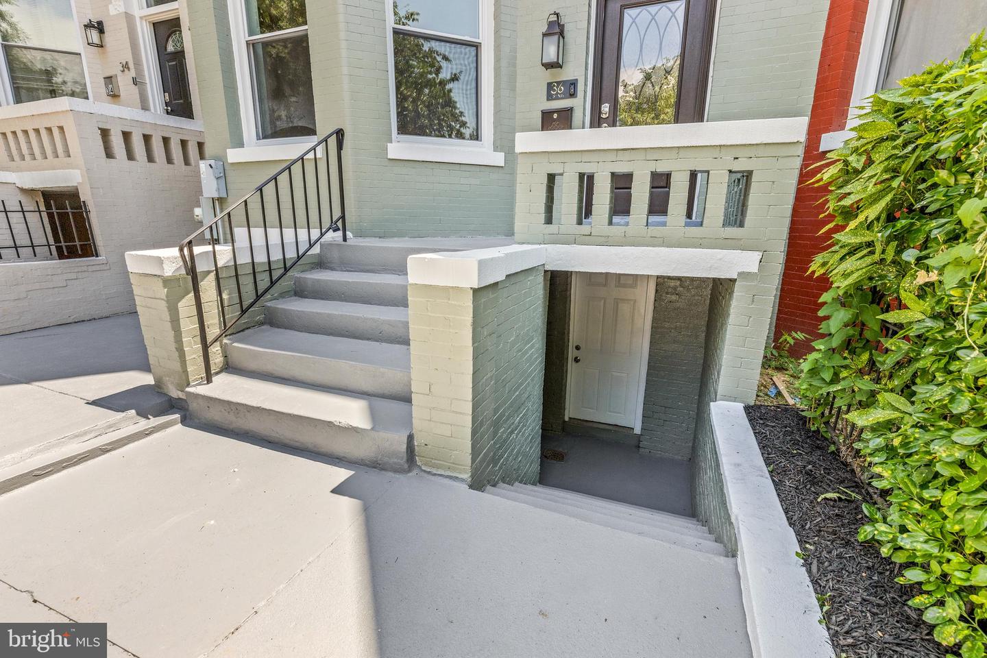 36 U ST NW, WASHINGTON, District Of Columbia 20001, 4 Bedrooms Bedrooms, ,2 BathroomsBathrooms,Residential,For sale,36 U ST NW,DCDC2213456 MLS # DCDC2213456
