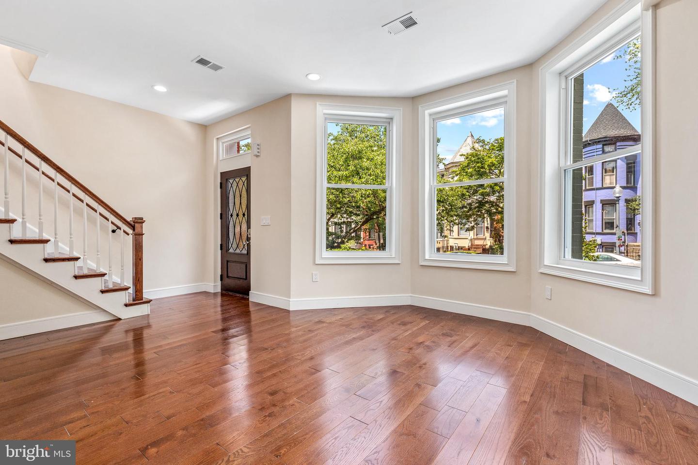 36 U ST NW, WASHINGTON, District Of Columbia 20001, 4 Bedrooms Bedrooms, ,2 BathroomsBathrooms,Residential,For sale,36 U ST NW,DCDC2213456 MLS # DCDC2213456