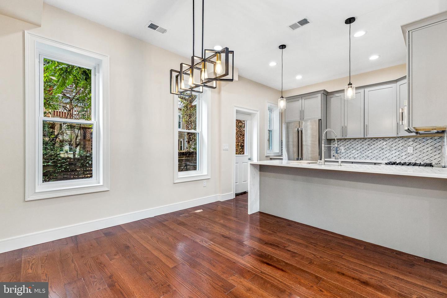 36 U ST NW, WASHINGTON, District Of Columbia 20001, 4 Bedrooms Bedrooms, ,2 BathroomsBathrooms,Residential,For sale,36 U ST NW,DCDC2213456 MLS # DCDC2213456