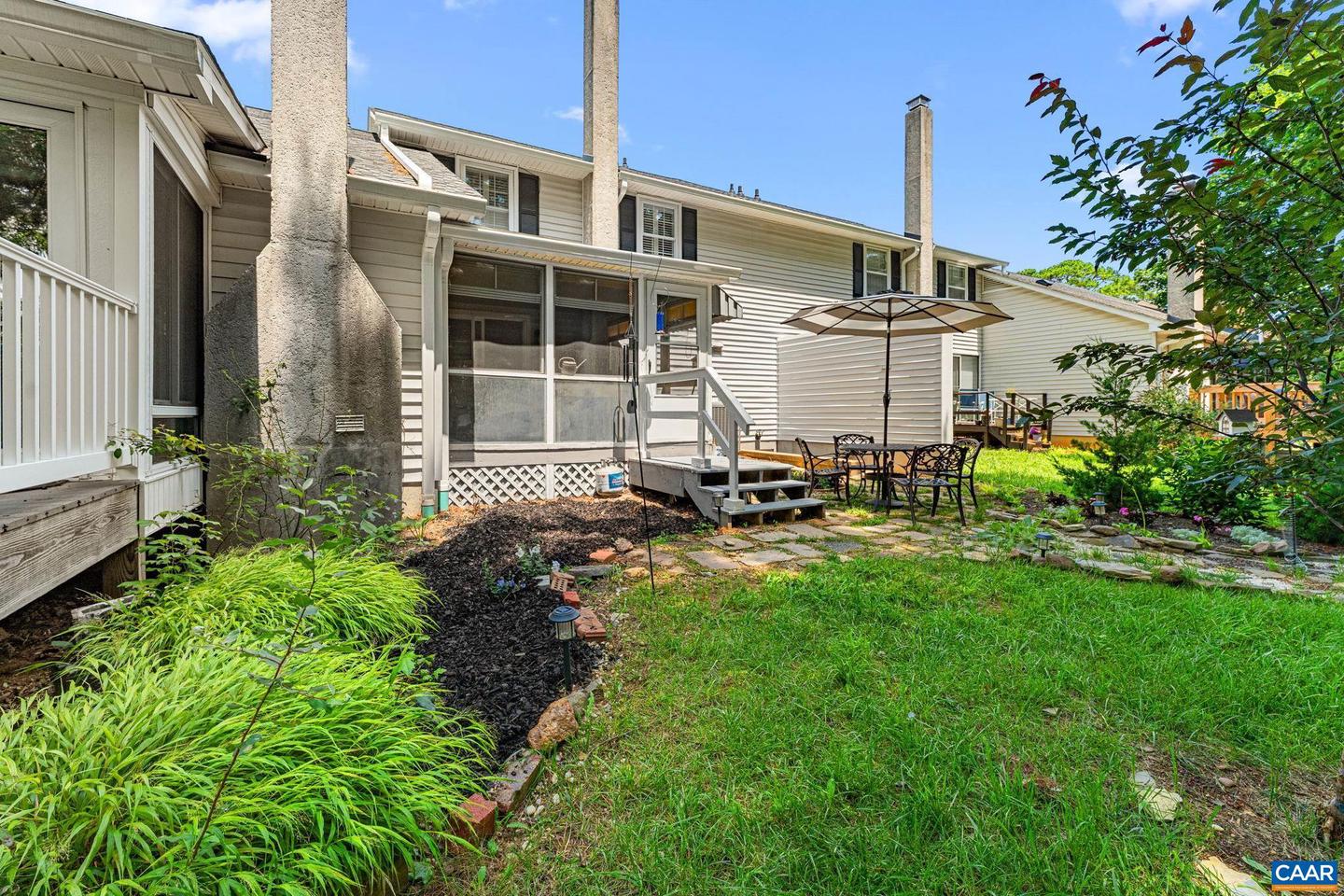 2 SHANNON PL, STAUNTON, Virginia 24401, 3 Bedrooms Bedrooms, ,2 BathroomsBathrooms,Residential,For sale,2 SHANNON PL,667419 MLS # 667419