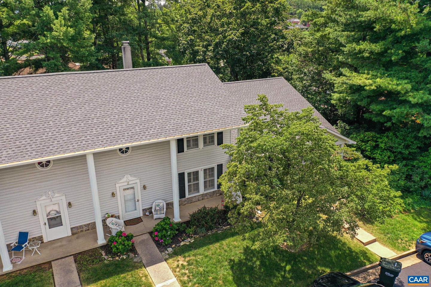 2 SHANNON PL, STAUNTON, Virginia 24401, 3 Bedrooms Bedrooms, ,2 BathroomsBathrooms,Residential,For sale,2 SHANNON PL,667419 MLS # 667419