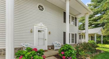 2 SHANNON PL, STAUNTON, Virginia 24401, 3 Bedrooms Bedrooms, ,2 BathroomsBathrooms,Residential,For sale,2 SHANNON PL,667419 MLS # 667419
