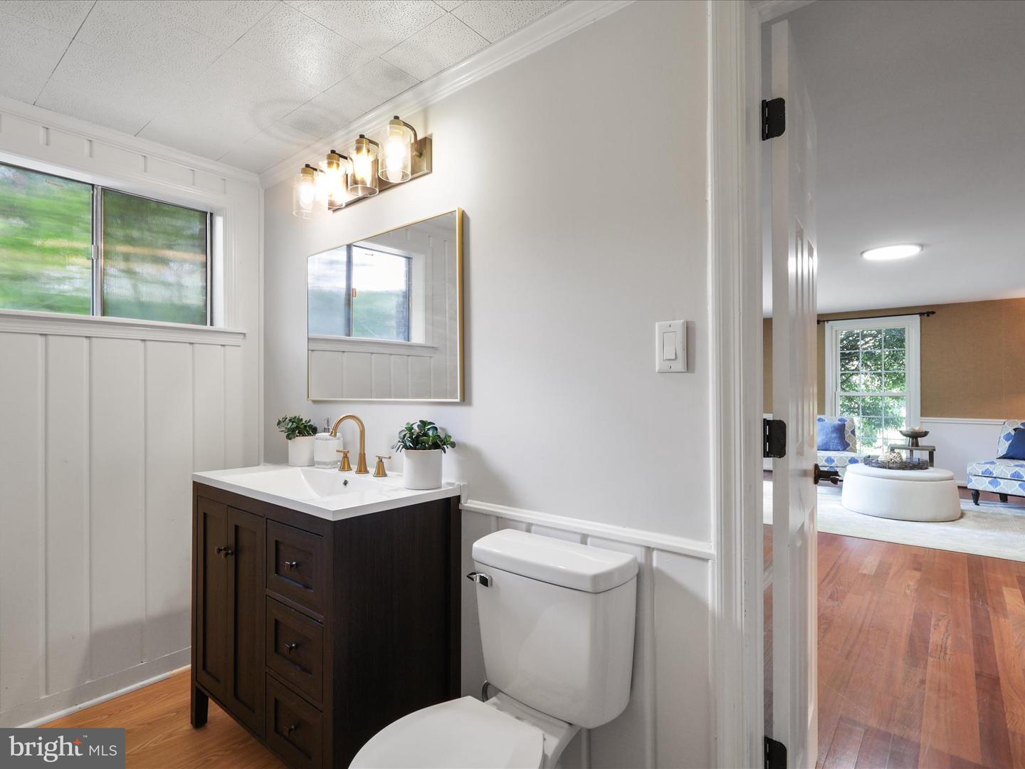 7400 LANHAM RD, FALLS CHURCH, Virginia 22043, 4 Bedrooms Bedrooms, ,2 BathroomsBathrooms,Residential,For sale,7400 LANHAM RD,VAFX2259148 MLS # VAFX2259148