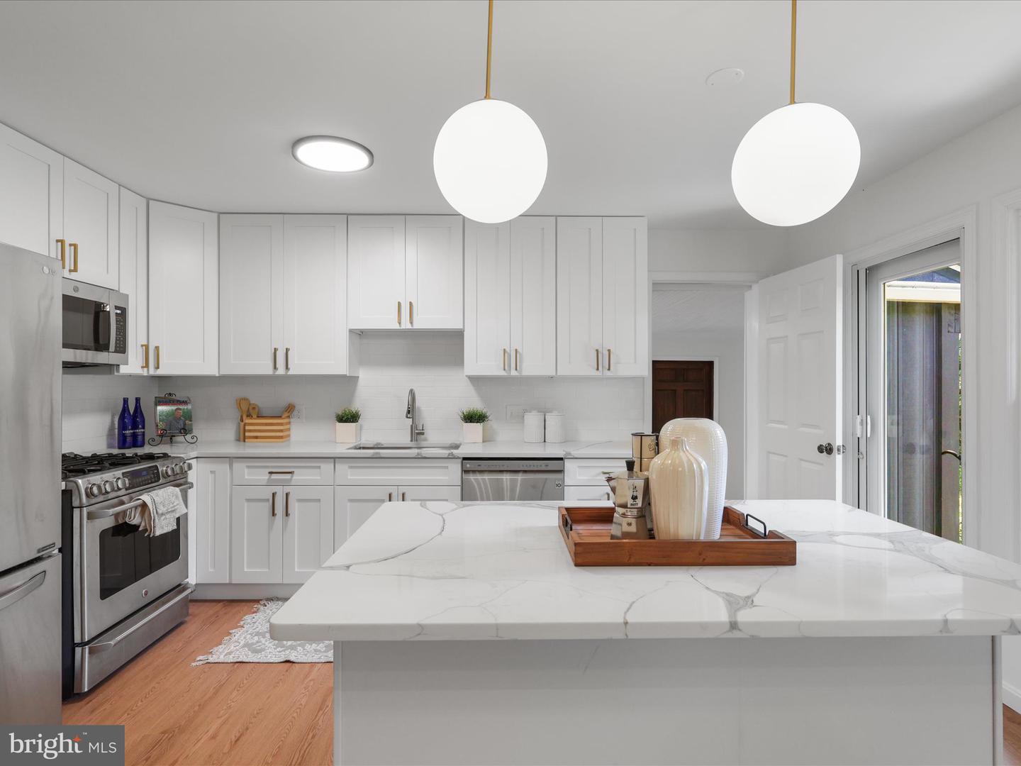 7400 LANHAM RD, FALLS CHURCH, Virginia 22043, 4 Bedrooms Bedrooms, ,2 BathroomsBathrooms,Residential,For sale,7400 LANHAM RD,VAFX2259148 MLS # VAFX2259148