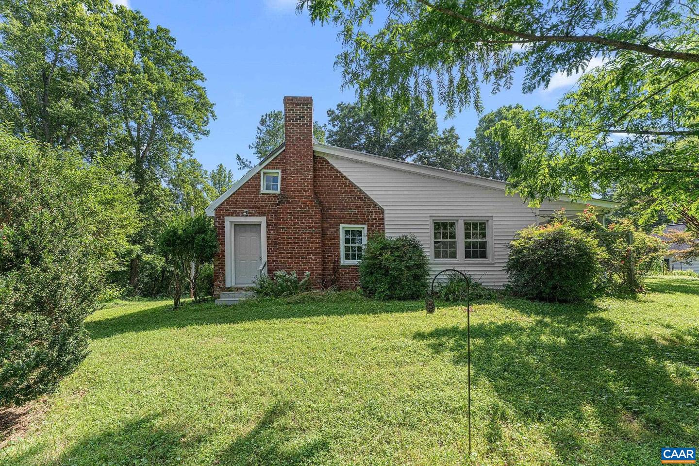 690 PAGE ST, SCOTTSVILLE, Virginia 24590, 3 Bedrooms Bedrooms, ,4 BathroomsBathrooms,Residential,For sale,690 PAGE ST,667421 MLS # 667421