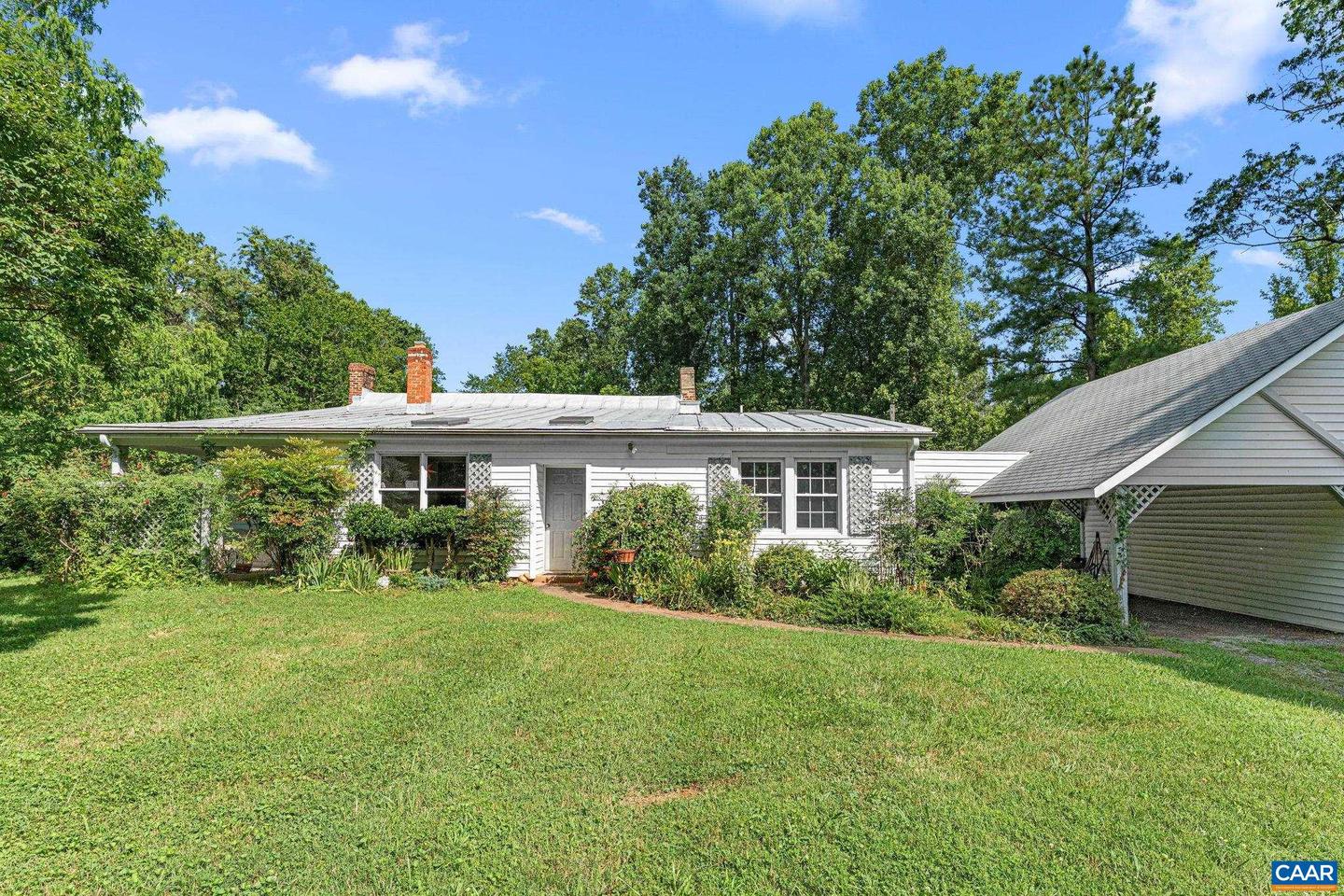 690 PAGE ST, SCOTTSVILLE, Virginia 24590, 3 Bedrooms Bedrooms, ,4 BathroomsBathrooms,Residential,For sale,690 PAGE ST,667421 MLS # 667421