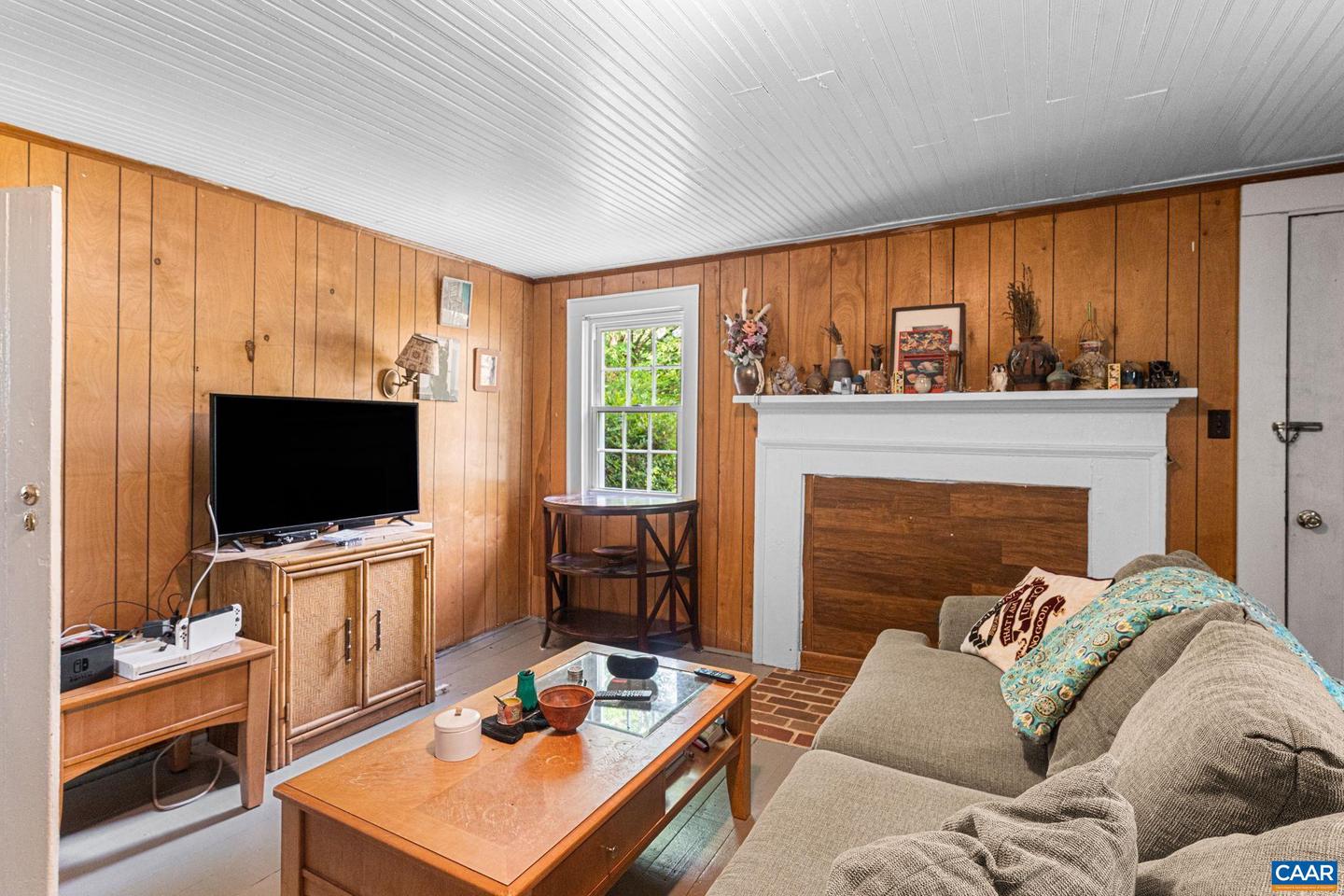 690 PAGE ST, SCOTTSVILLE, Virginia 24590, 3 Bedrooms Bedrooms, ,4 BathroomsBathrooms,Residential,For sale,690 PAGE ST,667421 MLS # 667421