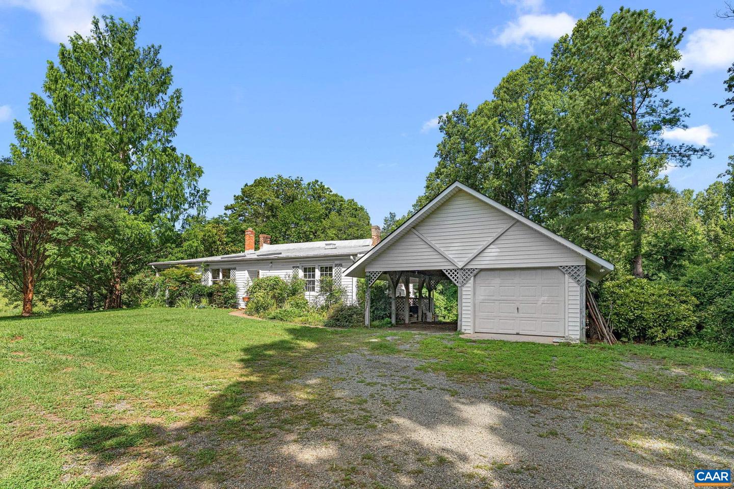 690 PAGE ST, SCOTTSVILLE, Virginia 24590, 3 Bedrooms Bedrooms, ,4 BathroomsBathrooms,Residential,For sale,690 PAGE ST,667421 MLS # 667421
