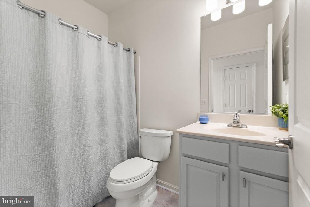 3680 OSBORNE DR, WARRENTON, Virginia, 4 Bedrooms Bedrooms, ,3 BathroomsBathrooms,Residential,3680 OSBORNE DR,VAFQ2016302 MLS # VAFQ2016302