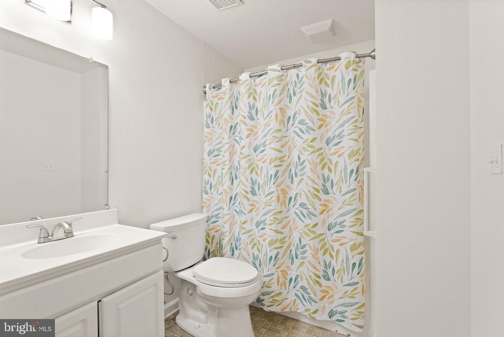 3680 OSBORNE DR, WARRENTON, Virginia, 4 Bedrooms Bedrooms, ,3 BathroomsBathrooms,Residential,3680 OSBORNE DR,VAFQ2016302 MLS # VAFQ2016302