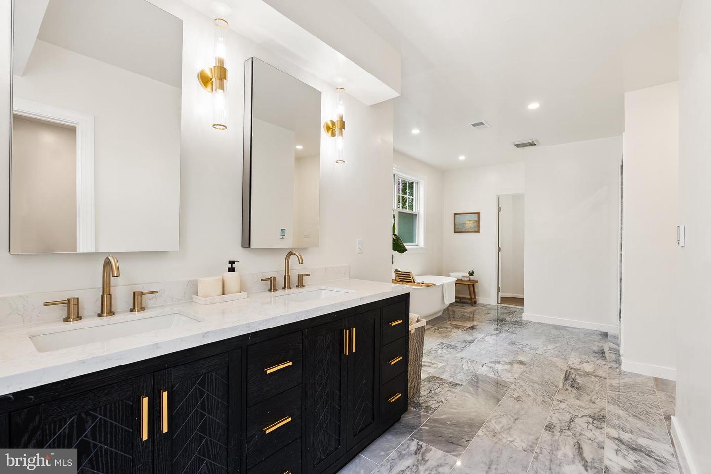 2717 38TH ST NW, WASHINGTON, District Of Columbia 20007, 6 Bedrooms Bedrooms, ,5 BathroomsBathrooms,Residential,For sale,2717 38TH ST NW,DCDC2183144 MLS # DCDC2183144