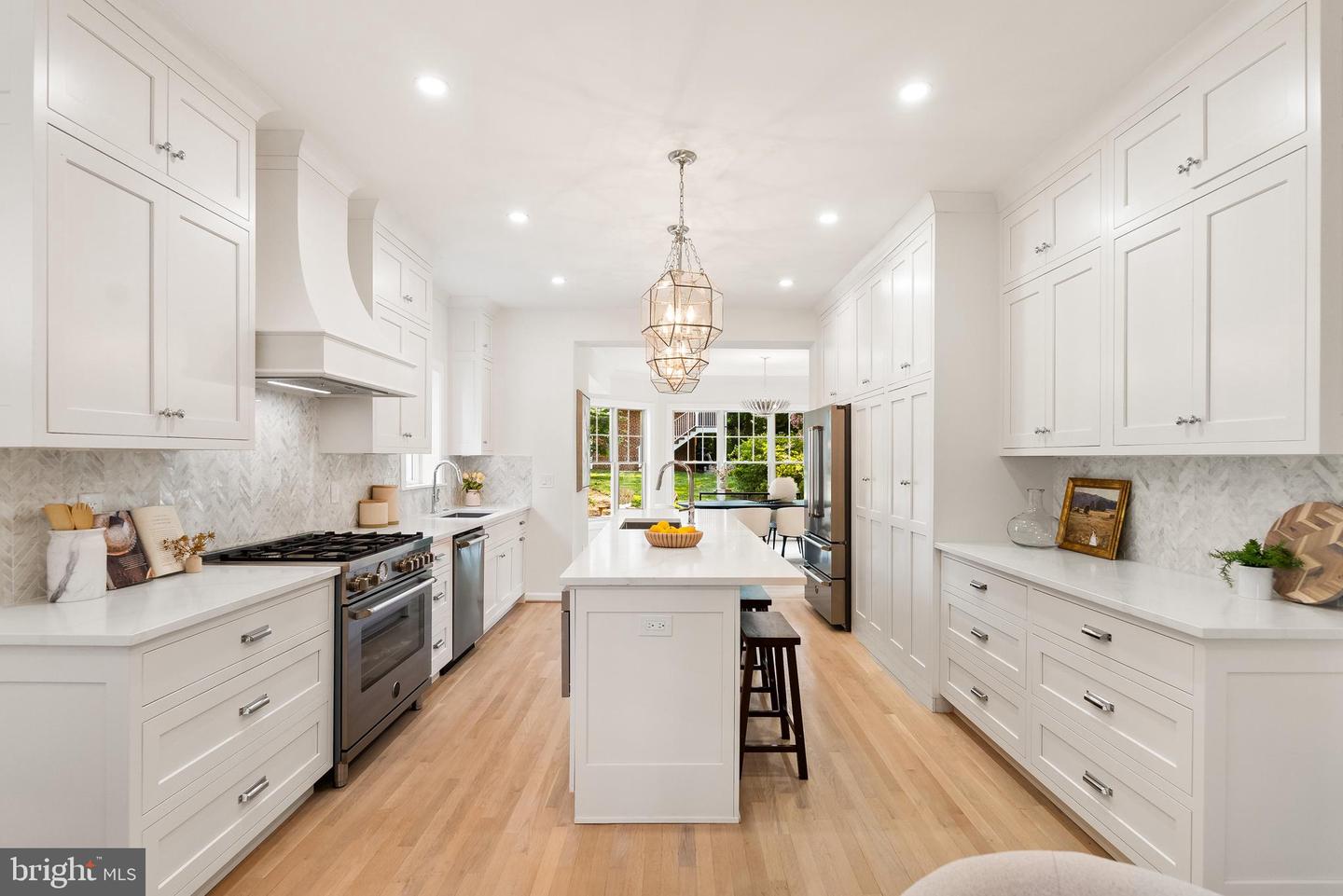 2717 38TH ST NW, WASHINGTON, District Of Columbia 20007, 6 Bedrooms Bedrooms, ,5 BathroomsBathrooms,Residential,For sale,2717 38TH ST NW,DCDC2183144 MLS # DCDC2183144