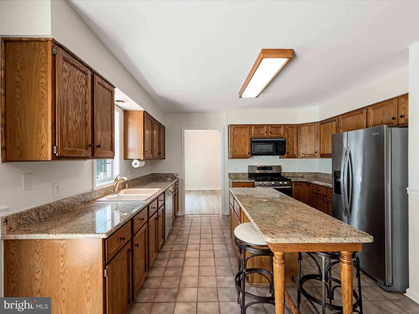 35298 SCOTLAND HEIGHTS RD, ROUND HILL, Virginia 20141, 5 Bedrooms Bedrooms, ,3 BathroomsBathrooms,Residential,For sale,35298 SCOTLAND HEIGHTS RD,VALO2087918 MLS # VALO2087918