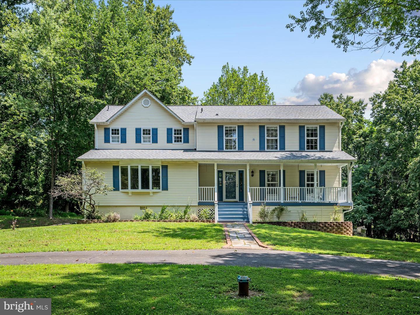 35298 SCOTLAND HEIGHTS RD, ROUND HILL, Virginia 20141, 5 Bedrooms Bedrooms, ,3 BathroomsBathrooms,Residential,For sale,35298 SCOTLAND HEIGHTS RD,VALO2087918 MLS # VALO2087918