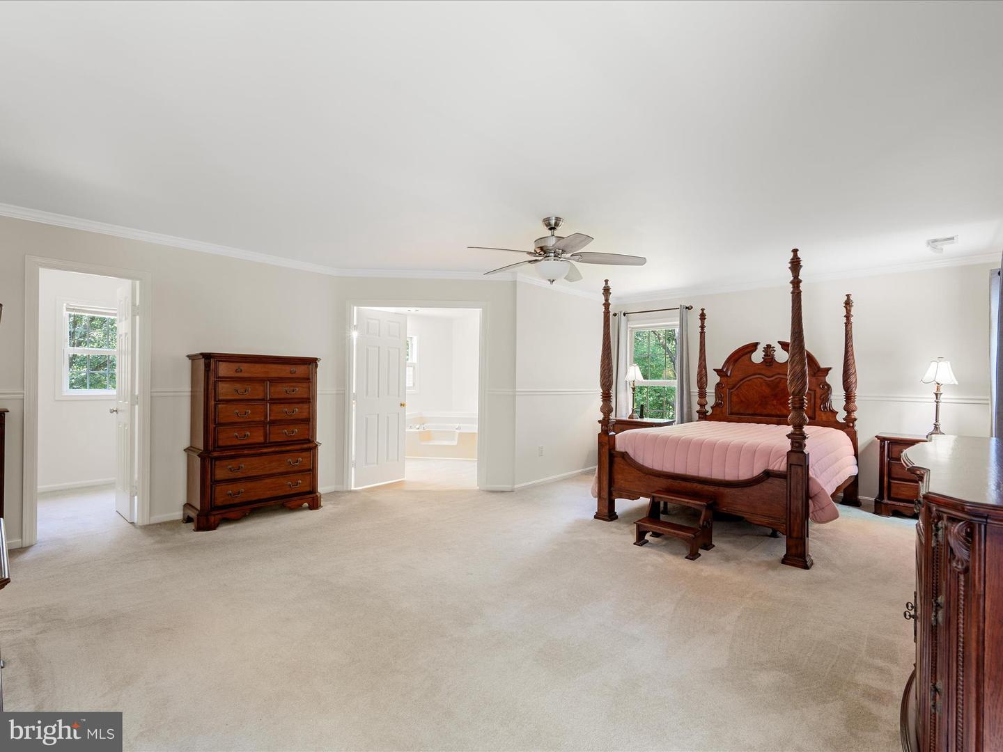 35298 SCOTLAND HEIGHTS RD, ROUND HILL, Virginia 20141, 5 Bedrooms Bedrooms, ,3 BathroomsBathrooms,Residential,For sale,35298 SCOTLAND HEIGHTS RD,VALO2087918 MLS # VALO2087918