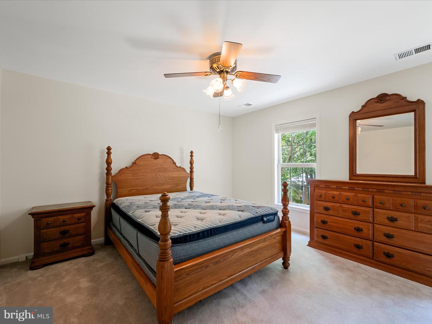 35298 SCOTLAND HEIGHTS RD, ROUND HILL, Virginia 20141, 5 Bedrooms Bedrooms, ,3 BathroomsBathrooms,Residential,For sale,35298 SCOTLAND HEIGHTS RD,VALO2087918 MLS # VALO2087918