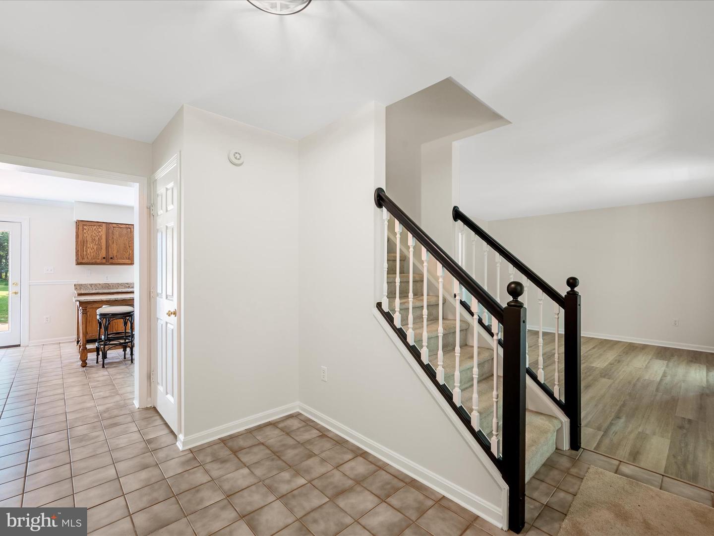 35298 SCOTLAND HEIGHTS RD, ROUND HILL, Virginia 20141, 5 Bedrooms Bedrooms, ,3 BathroomsBathrooms,Residential,For sale,35298 SCOTLAND HEIGHTS RD,VALO2087918 MLS # VALO2087918