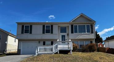 110 HILL VALLEY DR, WINCHESTER, Virginia 22602, 3 Bedrooms Bedrooms, ,2 BathroomsBathrooms,Residential,For sale,110 HILL VALLEY DR,VAFV2024672 MLS # VAFV2024672