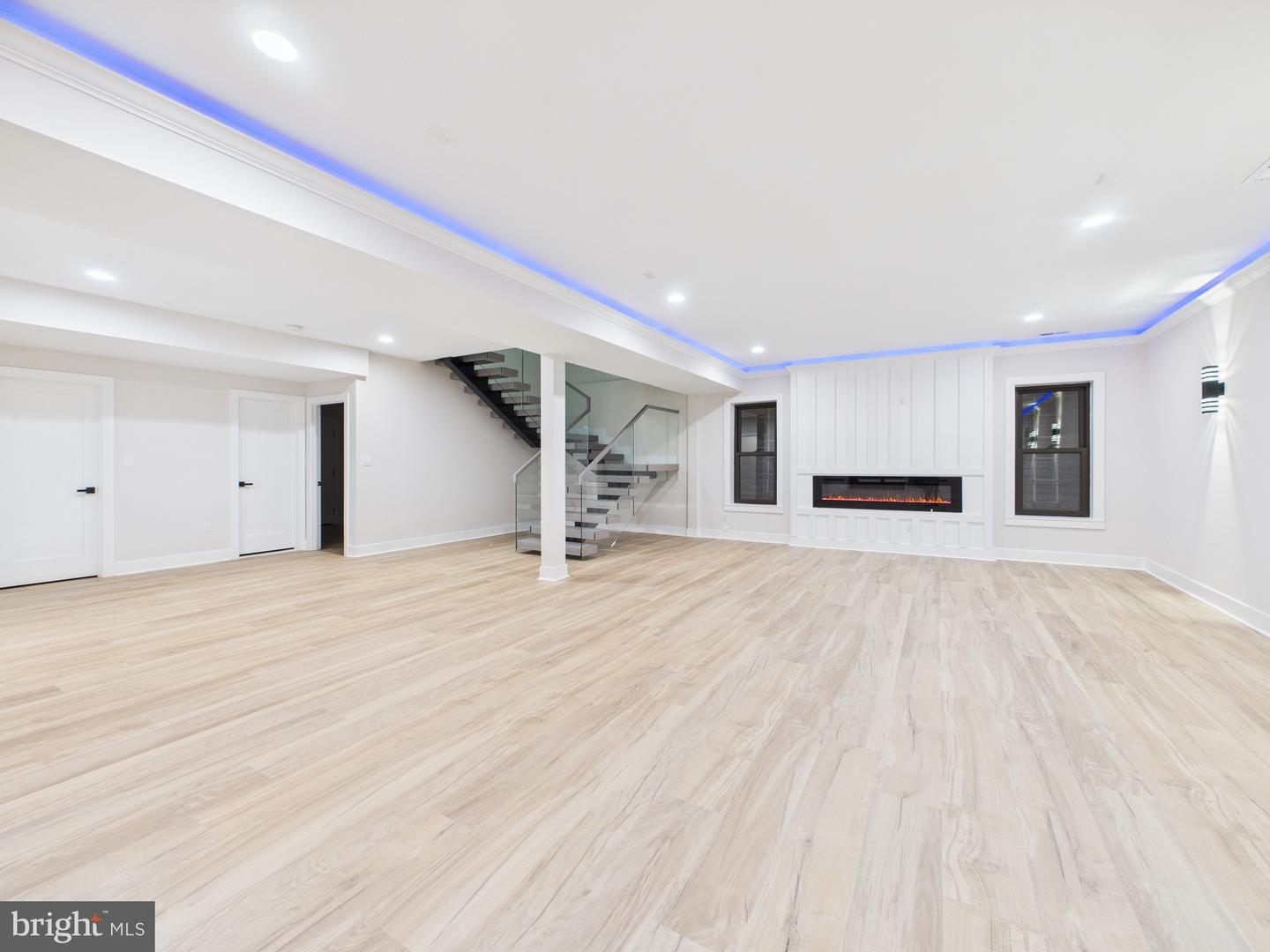 9900 BARBARA ANN LN, FAIRFAX, Virginia 22032, 6 Bedrooms Bedrooms, ,6 BathroomsBathrooms,Residential,For sale,9900 BARBARA ANN LN,VAFC2005970 MLS # VAFC2005970 9900 BARBARA ANN LN, FAIRFAX, Virginia 22032, 6 Bedrooms Bedrooms, ,6 BathroomsBathrooms,Residential,For sale,9900 BARBARA ANN LN,VAFC2005970 MLS # VAFC2005970