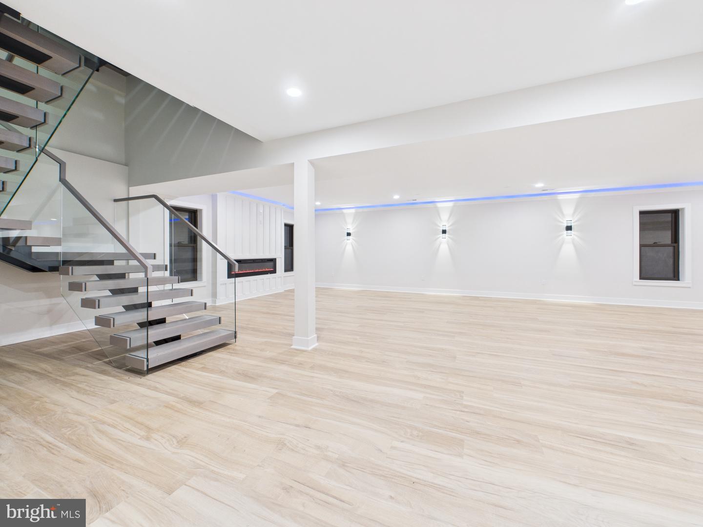 9900 BARBARA ANN LN, FAIRFAX, Virginia 22032, 6 Bedrooms Bedrooms, ,6 BathroomsBathrooms,Residential,For sale,9900 BARBARA ANN LN,VAFC2005970 MLS # VAFC2005970 9900 BARBARA ANN LN, FAIRFAX, Virginia 22032, 6 Bedrooms Bedrooms, ,6 BathroomsBathrooms,Residential,For sale,9900 BARBARA ANN LN,VAFC2005970 MLS # VAFC2005970