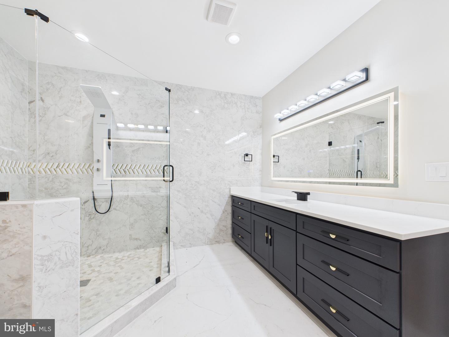 9900 BARBARA ANN LN, FAIRFAX, Virginia 22032, 6 Bedrooms Bedrooms, ,6 BathroomsBathrooms,Residential,For sale,9900 BARBARA ANN LN,VAFC2005970 MLS # VAFC2005970 9900 BARBARA ANN LN, FAIRFAX, Virginia 22032, 6 Bedrooms Bedrooms, ,6 BathroomsBathrooms,Residential,For sale,9900 BARBARA ANN LN,VAFC2005970 MLS # VAFC2005970