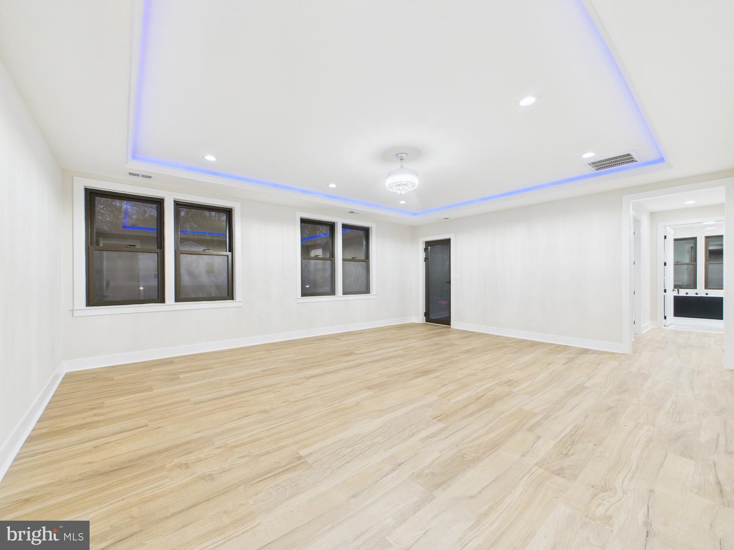 9900 BARBARA ANN LN, FAIRFAX, Virginia 22032, 6 Bedrooms Bedrooms, ,6 BathroomsBathrooms,Residential,For sale,9900 BARBARA ANN LN,VAFC2005970 MLS # VAFC2005970 9900 BARBARA ANN LN, FAIRFAX, Virginia 22032, 6 Bedrooms Bedrooms, ,6 BathroomsBathrooms,Residential,For sale,9900 BARBARA ANN LN,VAFC2005970 MLS # VAFC2005970