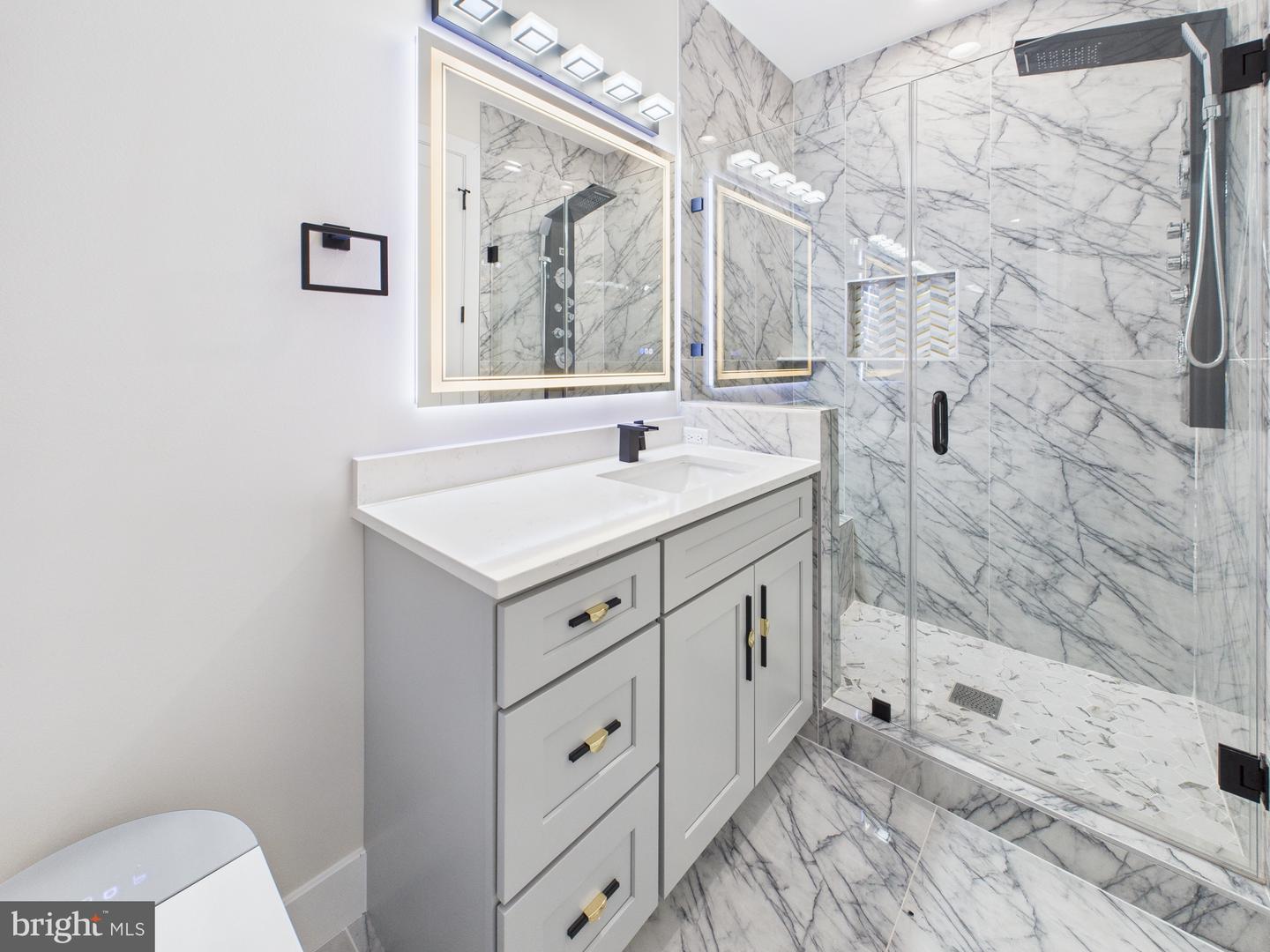 9900 BARBARA ANN LN, FAIRFAX, Virginia 22032, 6 Bedrooms Bedrooms, ,6 BathroomsBathrooms,Residential,For sale,9900 BARBARA ANN LN,VAFC2005970 MLS # VAFC2005970 9900 BARBARA ANN LN, FAIRFAX, Virginia 22032, 6 Bedrooms Bedrooms, ,6 BathroomsBathrooms,Residential,For sale,9900 BARBARA ANN LN,VAFC2005970 MLS # VAFC2005970