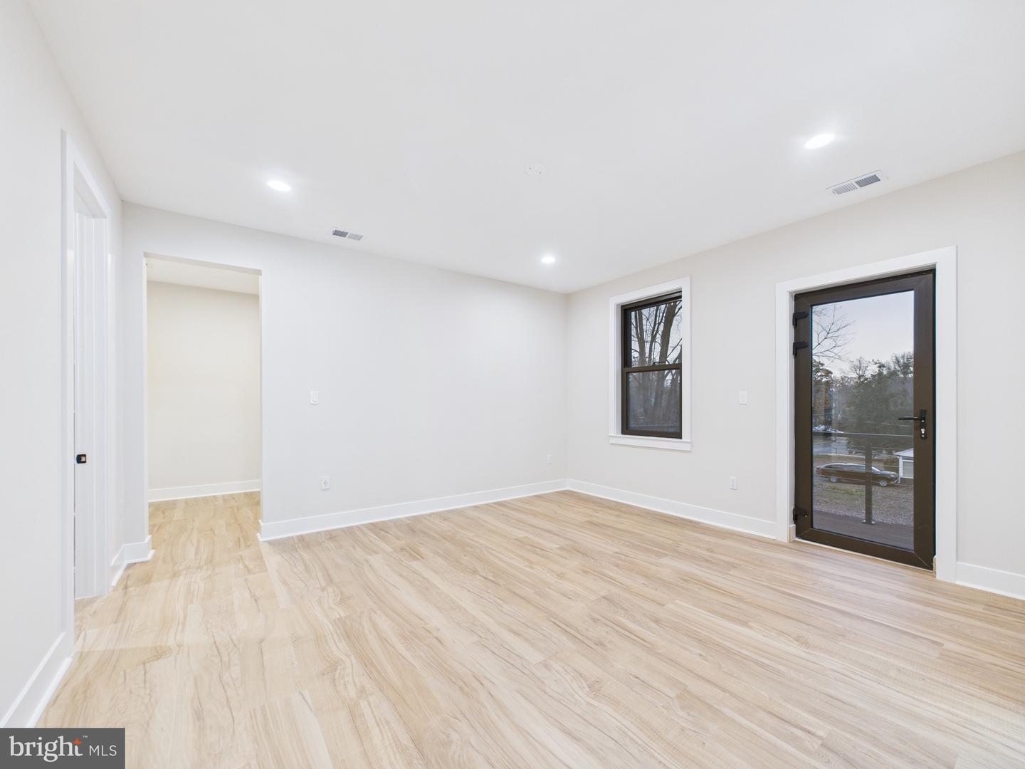 9900 BARBARA ANN LN, FAIRFAX, Virginia 22032, 6 Bedrooms Bedrooms, ,6 BathroomsBathrooms,Residential,For sale,9900 BARBARA ANN LN,VAFC2005970 MLS # VAFC2005970 9900 BARBARA ANN LN, FAIRFAX, Virginia 22032, 6 Bedrooms Bedrooms, ,6 BathroomsBathrooms,Residential,For sale,9900 BARBARA ANN LN,VAFC2005970 MLS # VAFC2005970