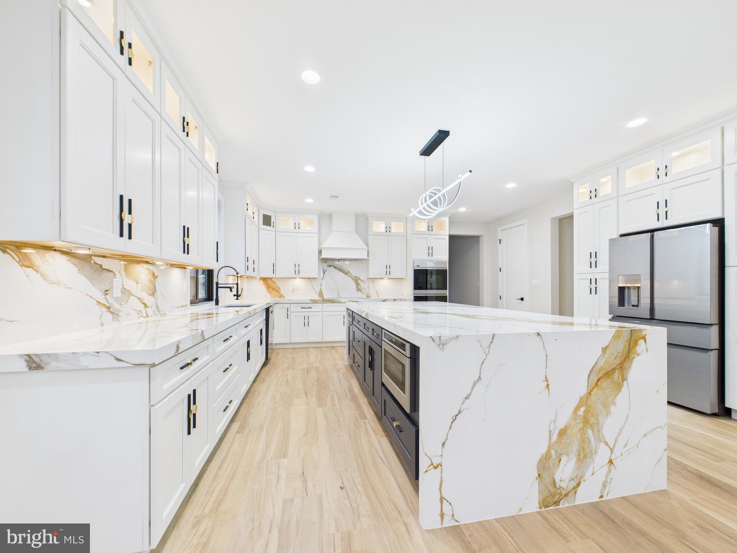 9900 BARBARA ANN LN, FAIRFAX, Virginia 22032, 6 Bedrooms Bedrooms, ,6 BathroomsBathrooms,Residential,For sale,9900 BARBARA ANN LN,VAFC2005970 MLS # VAFC2005970 9900 BARBARA ANN LN, FAIRFAX, Virginia 22032, 6 Bedrooms Bedrooms, ,6 BathroomsBathrooms,Residential,For sale,9900 BARBARA ANN LN,VAFC2005970 MLS # VAFC2005970