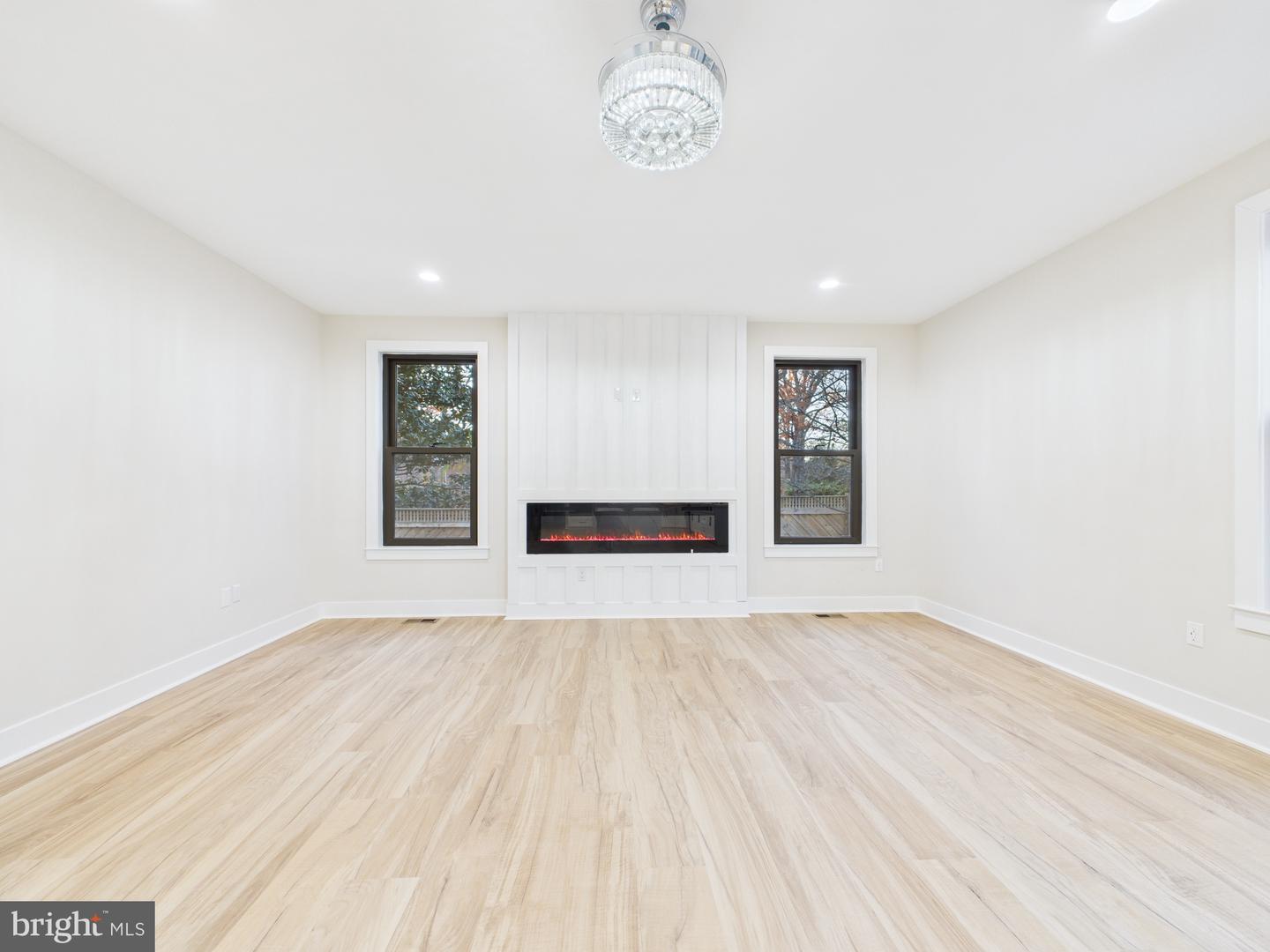 9900 BARBARA ANN LN, FAIRFAX, Virginia 22032, 6 Bedrooms Bedrooms, ,6 BathroomsBathrooms,Residential,For sale,9900 BARBARA ANN LN,VAFC2005970 MLS # VAFC2005970 9900 BARBARA ANN LN, FAIRFAX, Virginia 22032, 6 Bedrooms Bedrooms, ,6 BathroomsBathrooms,Residential,For sale,9900 BARBARA ANN LN,VAFC2005970 MLS # VAFC2005970