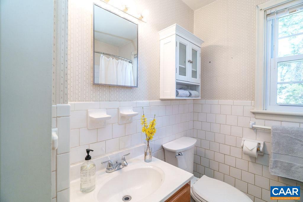 1433 PLYMOUTH RD, CHARLOTTESVILLE, Virginia 22901, 2 Bedrooms Bedrooms, ,1 BathroomBathrooms,Residential,For sale,1433 PLYMOUTH RD,662526 MLS # 662526
