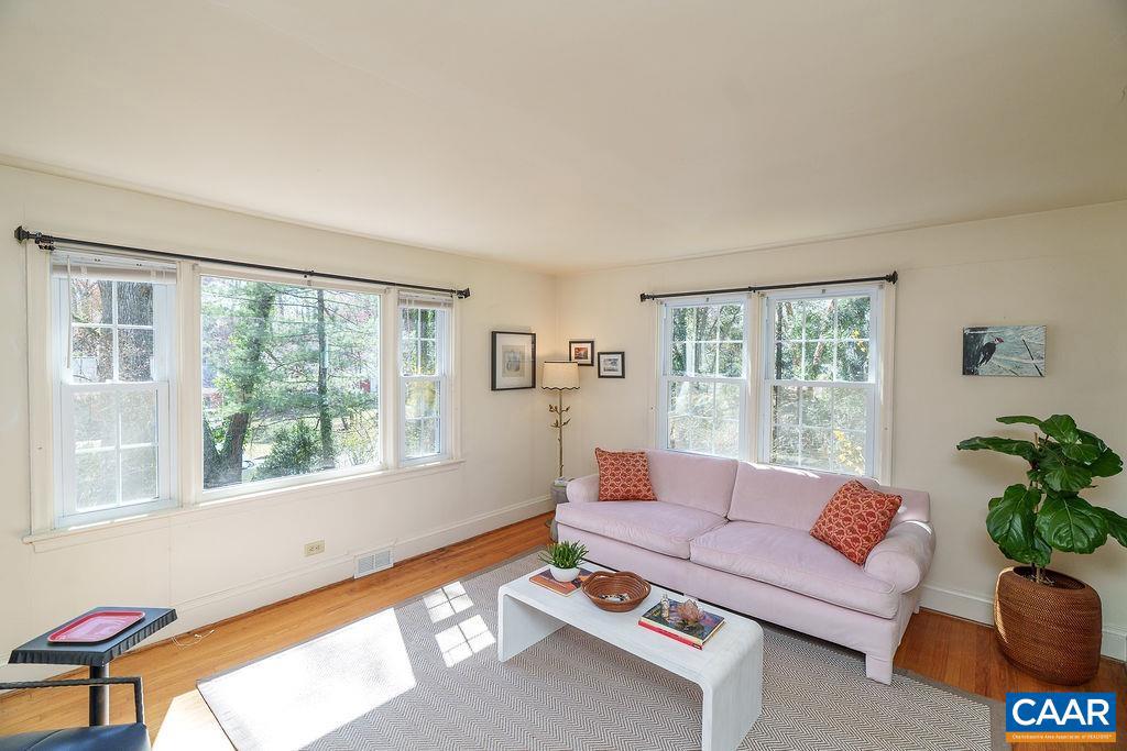 1433 PLYMOUTH RD, CHARLOTTESVILLE, Virginia 22901, 2 Bedrooms Bedrooms, ,1 BathroomBathrooms,Residential,For sale,1433 PLYMOUTH RD,662526 MLS # 662526