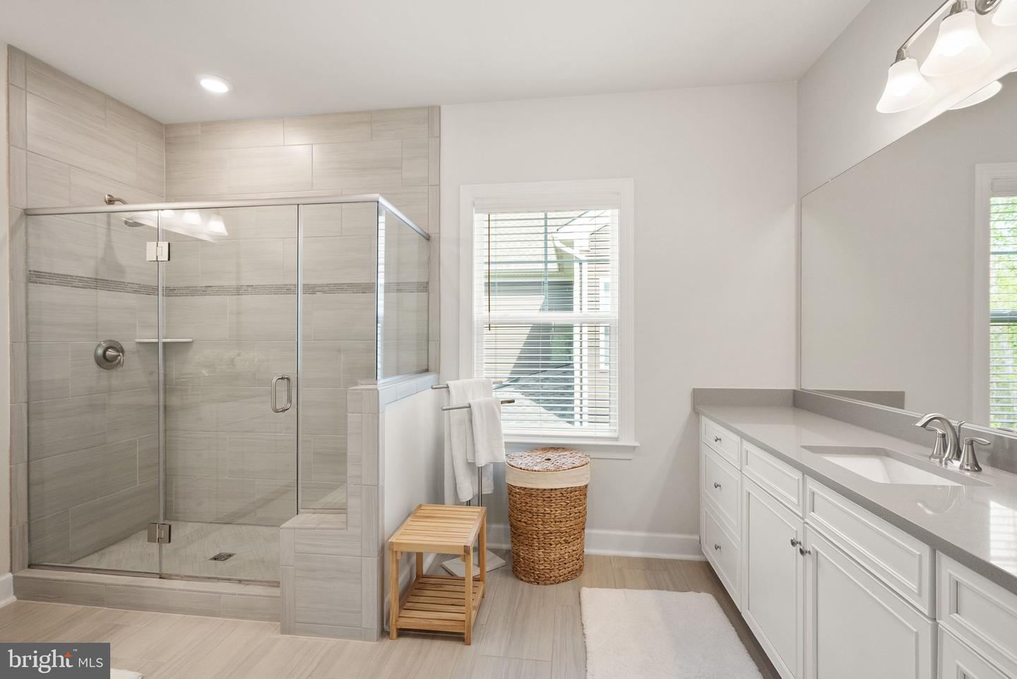 9578 SANGER ST, LORTON, Virginia 22079, 5 Bedrooms Bedrooms, ,4 BathroomsBathrooms,Residential,For sale,9578 SANGER ST,VAFX2232618 MLS # VAFX2232618