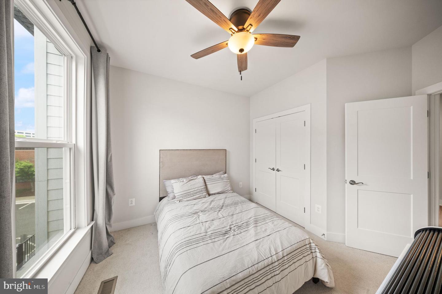 2495 LIBERTY LOOP, HERNDON, Virginia 20171, 3 Bedrooms Bedrooms, ,2 BathroomsBathrooms,Residential,For sale,2495 LIBERTY LOOP,VAFX2233370 MLS # VAFX2233370