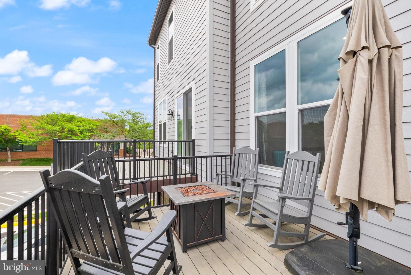 2495 LIBERTY LOOP, HERNDON, Virginia 20171, 3 Bedrooms Bedrooms, ,2 BathroomsBathrooms,Residential,For sale,2495 LIBERTY LOOP,VAFX2233370 MLS # VAFX2233370