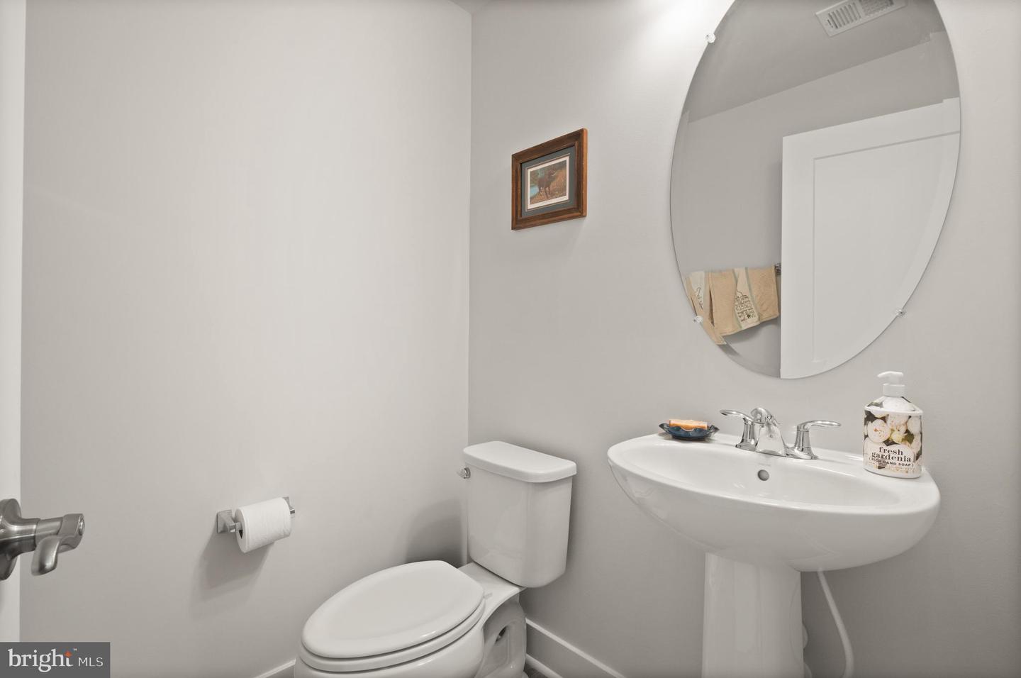 2495 LIBERTY LOOP, HERNDON, Virginia 20171, 3 Bedrooms Bedrooms, ,2 BathroomsBathrooms,Residential,For sale,2495 LIBERTY LOOP,VAFX2233370 MLS # VAFX2233370