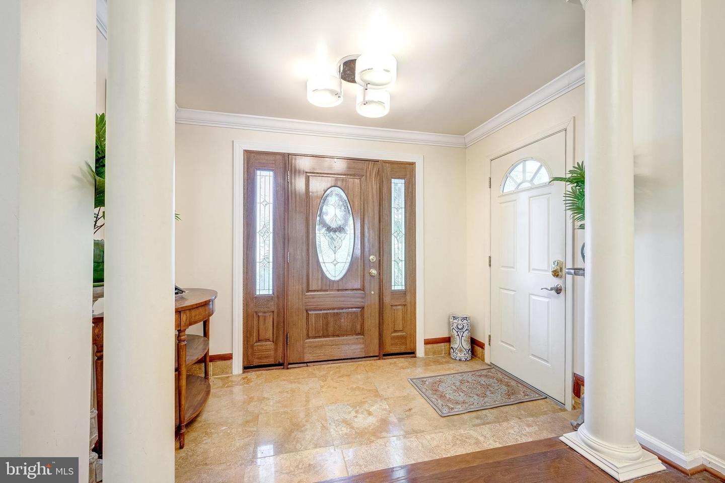 2231 WILLIAMS AVE, VIENNA, Virginia 22182, 5 Bedrooms Bedrooms, ,4 BathroomsBathrooms,Residential,For sale,2231 WILLIAMS AVE,VAFX2233656 MLS # VAFX2233656