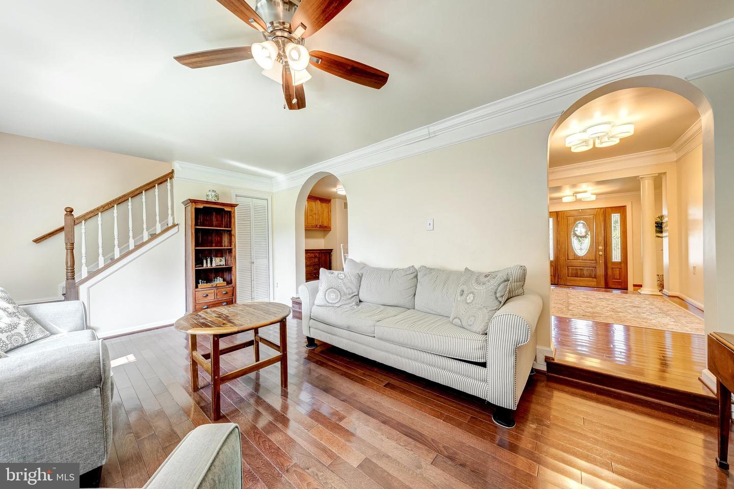 2231 WILLIAMS AVE, VIENNA, Virginia 22182, 5 Bedrooms Bedrooms, ,4 BathroomsBathrooms,Residential,For sale,2231 WILLIAMS AVE,VAFX2233656 MLS # VAFX2233656