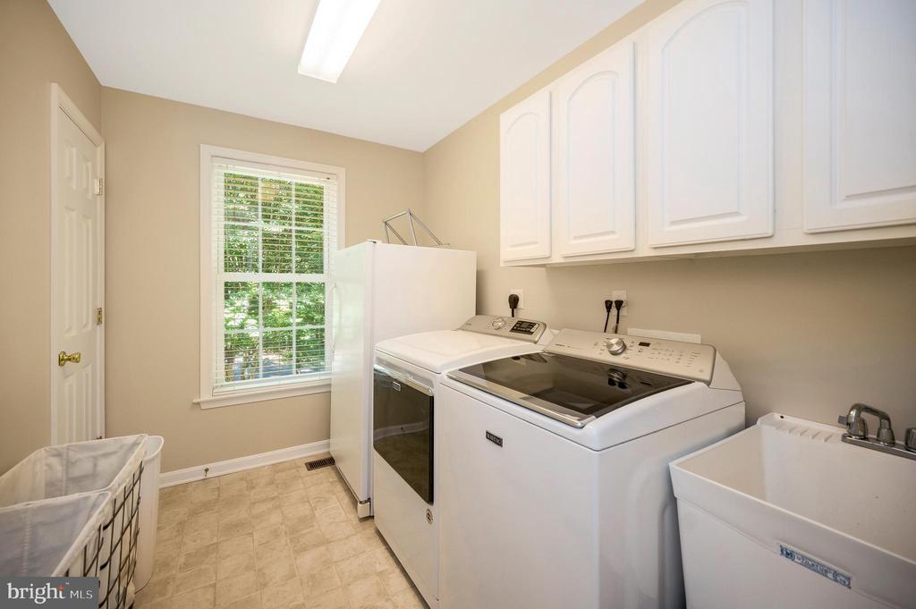 142 LARKSPUR LN, LOCUST GROVE, Virginia 22508, 4 Bedrooms Bedrooms, ,3 BathroomsBathrooms,Residential,142 LARKSPUR LN,VAOR2010374 MLS # VAOR2010374