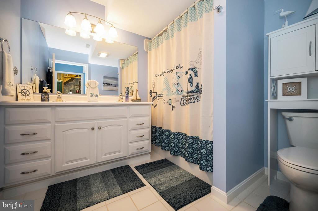 142 LARKSPUR LN, LOCUST GROVE, Virginia 22508, 4 Bedrooms Bedrooms, ,3 BathroomsBathrooms,Residential,142 LARKSPUR LN,VAOR2010374 MLS # VAOR2010374