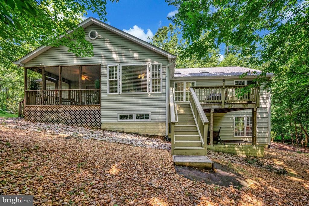 142 LARKSPUR LN, LOCUST GROVE, Virginia 22508, 4 Bedrooms Bedrooms, ,3 BathroomsBathrooms,Residential,142 LARKSPUR LN,VAOR2010374 MLS # VAOR2010374