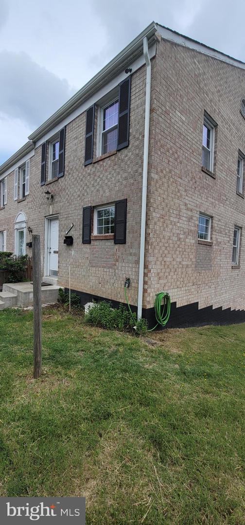 16620 GALT CT, WOODBRIDGE, Virginia 22191, 4 Bedrooms Bedrooms, ,2 BathroomsBathrooms,Residential,For sale,16620 GALT CT,VAPW2094390 MLS # VAPW2094390