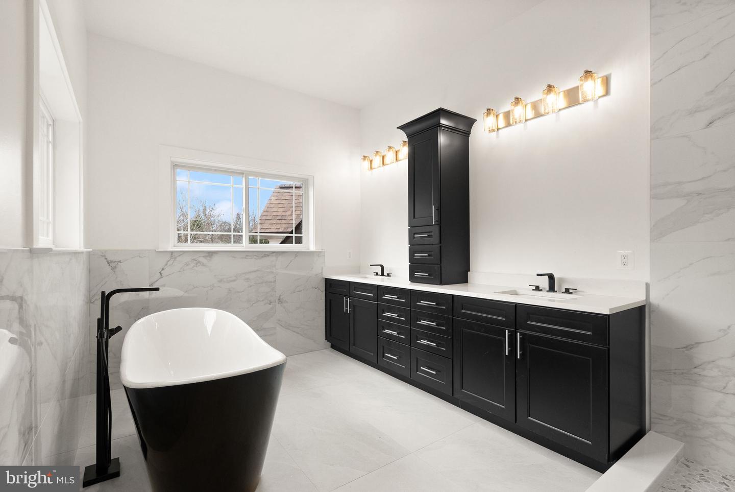 40925 ALYSHEBA DR, LEESBURG, Virginia 20176, 6 Bedrooms Bedrooms, ,8 BathroomsBathrooms,Residential,For sale,40925 ALYSHEBA DR,VALO2098364 MLS # VALO2098364