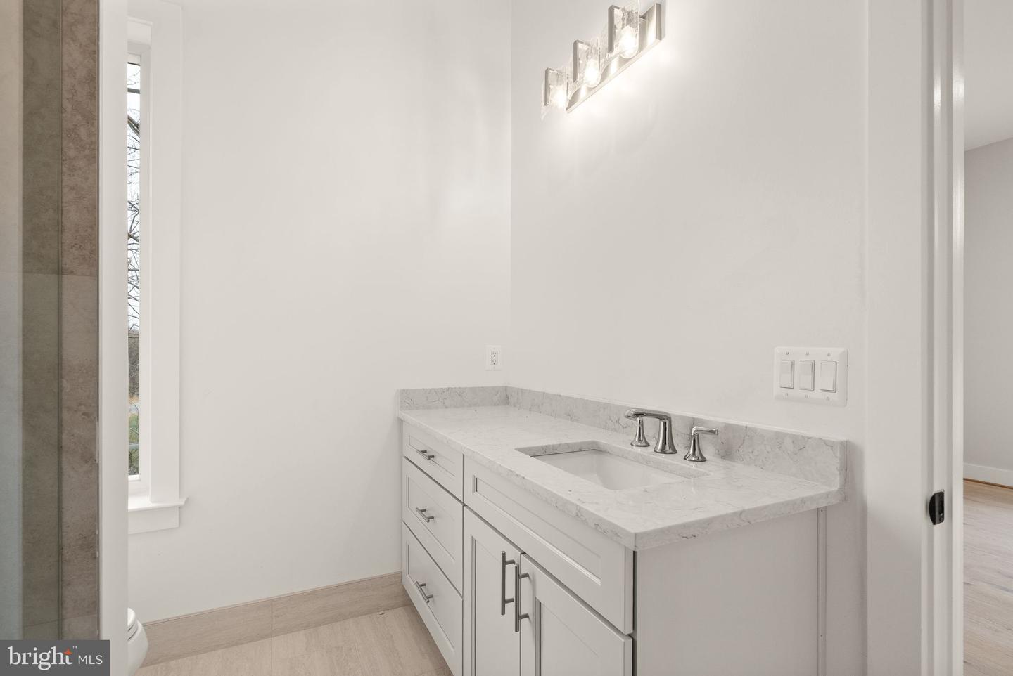 40925 ALYSHEBA DR, LEESBURG, Virginia 20176, 6 Bedrooms Bedrooms, ,8 BathroomsBathrooms,Residential,For sale,40925 ALYSHEBA DR,VALO2098364 MLS # VALO2098364