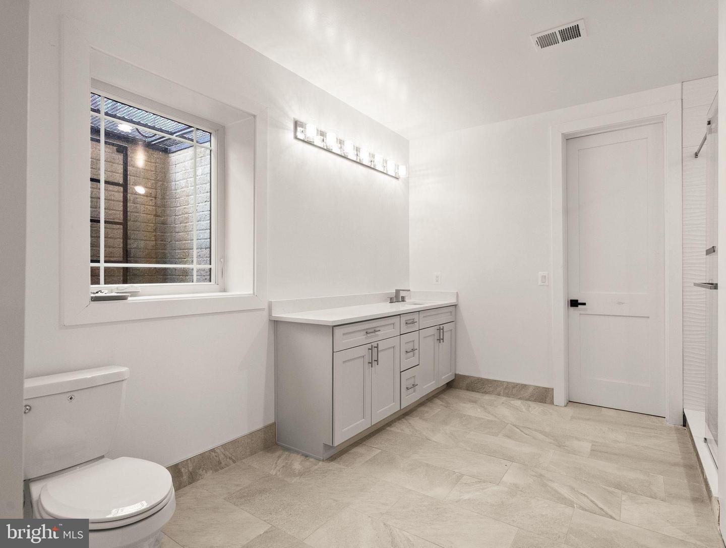 40925 ALYSHEBA DR, LEESBURG, Virginia 20176, 6 Bedrooms Bedrooms, ,8 BathroomsBathrooms,Residential,For sale,40925 ALYSHEBA DR,VALO2098364 MLS # VALO2098364